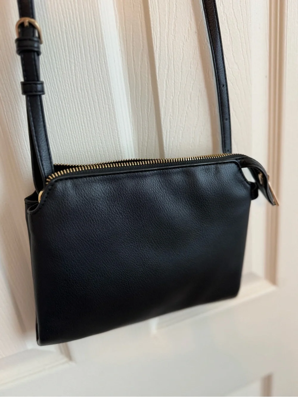 Women's Black Crossbody Bag set - Classic Everyday Style